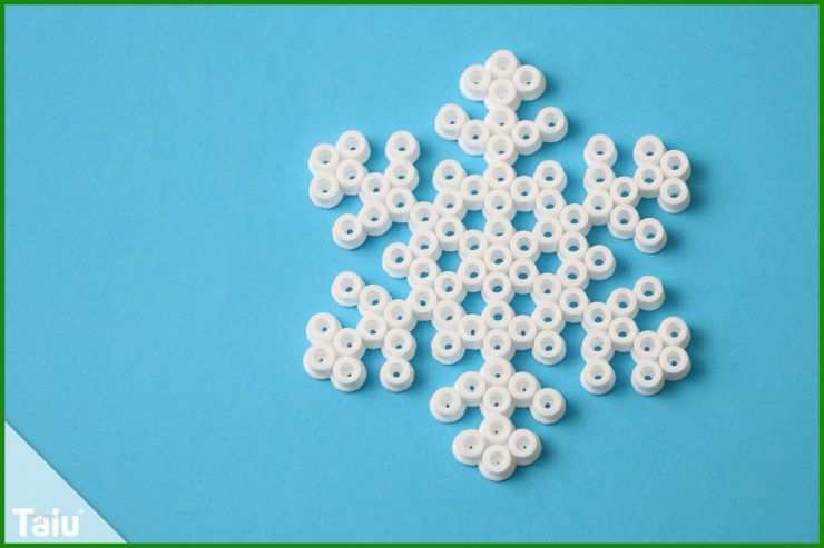 Bügelperlen Vorlage Schneeflocke